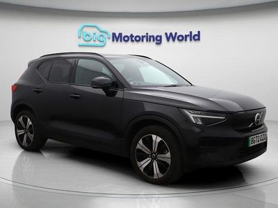Black Used 2022 Volvo XC40 Core SUV | £20,400 (Fair price)