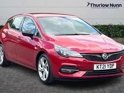 Used Vauxhall Astra SRi 145 HP (106 kW) 2021 Hot red Hatchback