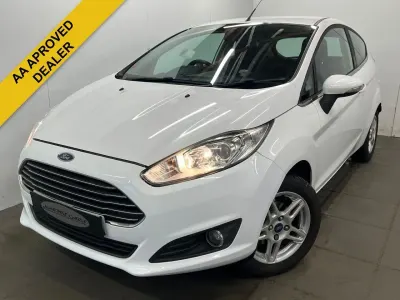 Used Ford Fiesta Zetec 125 HP (91 kW) 2013 White Hatchback