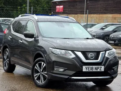 Used Nissan X-Trail N-Connecta 130 HP (95 kW) 2018 Green SUV