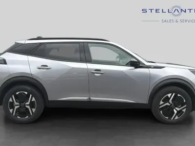 Używany Peugeot e-2008 Allure 98 kW (134 KM) 2024 Szary SUV