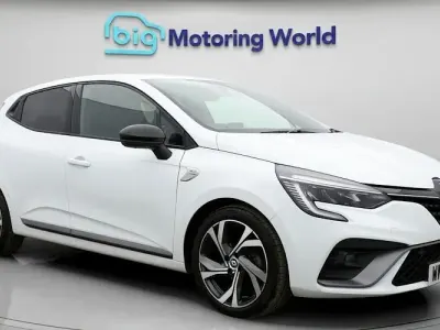 Used Renault Clio RS Line 90 HP (66 kW) 2023 White Hatchback