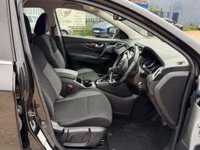 Used Nissan Qashqai Acenta Premium 115 HP (84 kW) 2019 Black SUV