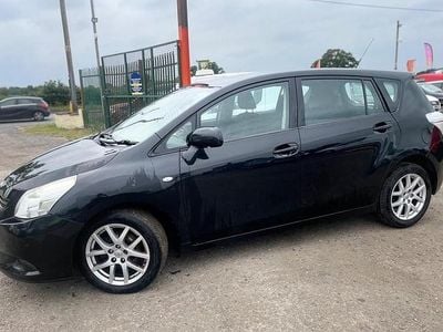Used Toyota Verso 126 HP (92 kW) 2011 Black MPV