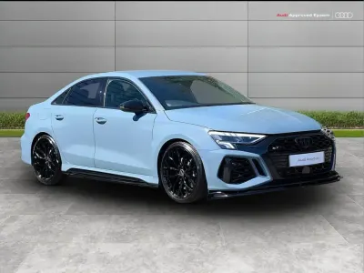 Używany Audi RS3 Sport 400 KM (294 kW) 2024 Szary Sedan/Limuzyna