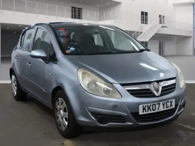 Używany Vauxhall Corsa Club 90 KM (66 kW) 2007 Srebrny Hatchback