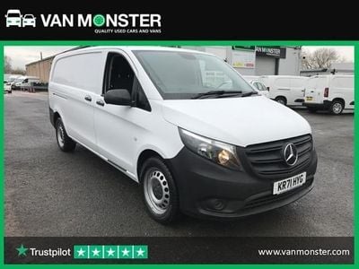 Used Mercedes Vito Progressive 160 HP (117 kW) 2021 White Van
