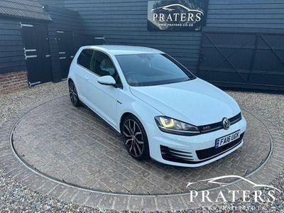 Used VW Golf VII GTD 184 HP (135 kW) 2016 White Hatchback