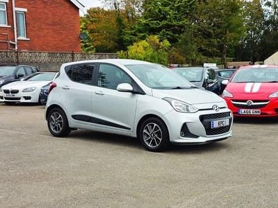 Used Hyundai i10 Premium 87 HP (63 kW) 2017 Silver Hatchback