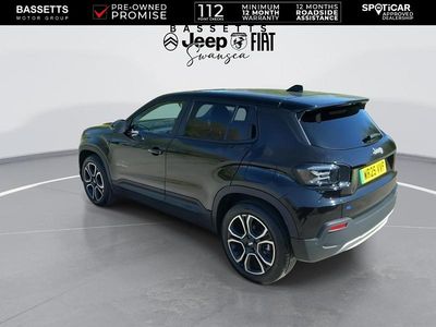 Begagnad Jeep Avenger EV Summit 113 kW (154 HK) 2025 Svart SUV