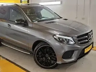 Usado Mercedes GLE250 AMG 204 HP (150 kW) 2018 Cinzento Carrinha