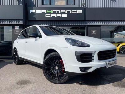 White Used 2016 Porsche Cayenne SUV | £22,990 (Fair price)