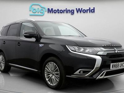 Begagnad Mitsubishi Outlander P-HEV 177 HK (130 kW) 2019 Kombi
