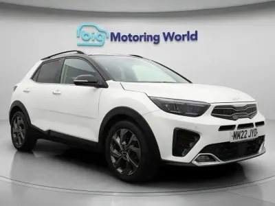 Second-hand Kia Stonic GT-Line S 118 CP (86 kW) 2022 Alb SUV