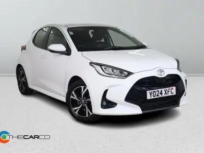 Used Toyota Yaris Hybrid Design 2024 White Hatchback