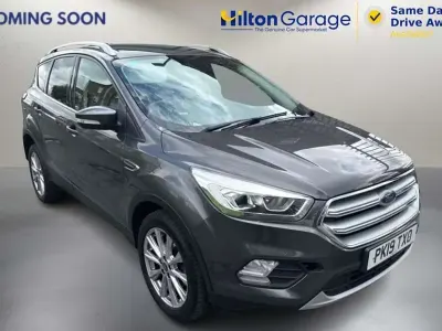 Usado Ford Kuga Titanium 120 CV (88 kW) 2019 SUV