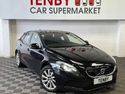 Used Volvo V40 SE Lux 150 HP (110 kW) 2015 Hatchback