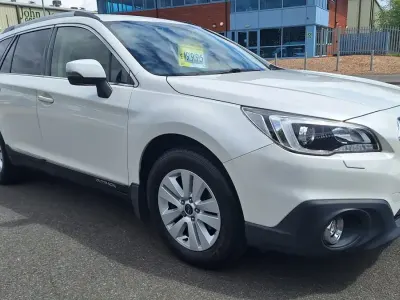 Used Subaru Outback 2016 White Estate