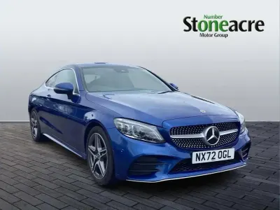 Begagnad Mercedes C220 AMG line 194 HK (142 kW) 2022 Blå Sportkupé