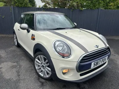 Used Mini Cooper Hatch 2017 White Hatchback