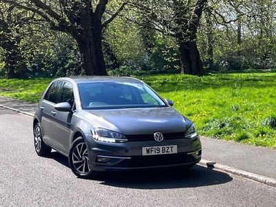 Usado VW Golf VII Match 115 HP (84 kW) 2019 Cinzento Citadino