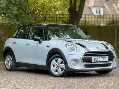 Used Mini Cooper Classic 136 HP (100 kW) 2019 Silver Hatchback