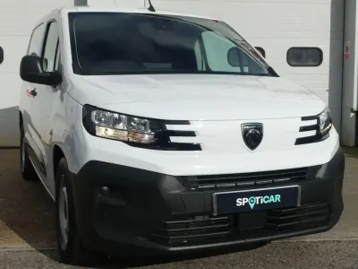 Second-hand Peugeot E-Partner 100 kW (136 CP) 2024 Alb Monovolum