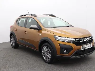 Used Dacia Sandero Expression 91 HP (66 kW) 2023 Orange Hatchback