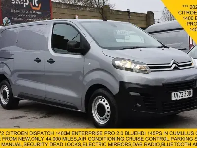 Używany Citroën Dispatch 145 KM (106 kW) 2022 Szary Minivan