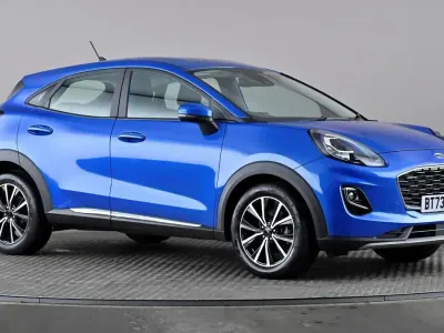 Używany Ford Puma Titanium 125 KM (91 kW) 2023 Niebieski SUV