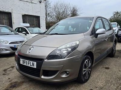 Used Renault Scénic III 2011 Beige MPV
