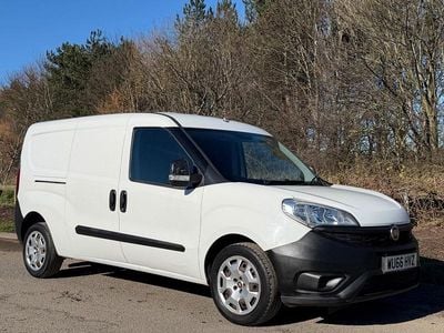 Used Fiat Doblò 90 HP (66 kW) 2016 White MPV