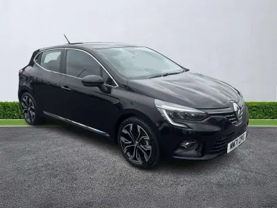 Used Renault Clio Version S 140 HP (102 kW) 2022 Black Hatchback