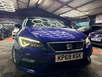 Begagnad Seat Leon FR 150 HK (110 kW) 2019 Blå Halvkombi