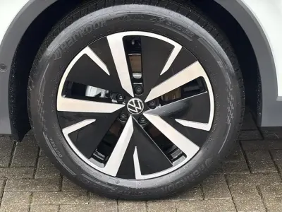 New VW Tiguan Elegance 147 HP (108 kW) 2025 White SUV