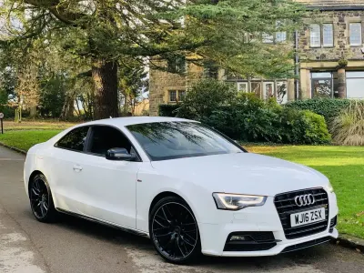 Second-hand Audi A5 Black Edition 190 CP (139 kW) 2016 Alb Coupe