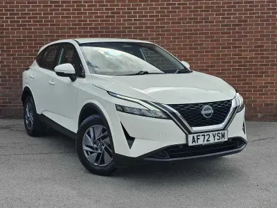 Used Nissan Qashqai Acenta Premium 2022 White SUV