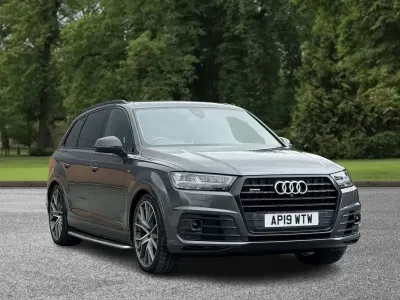 Used Audi Q7 Advanced 286 HP (210 kW) 2019 Grey SUV