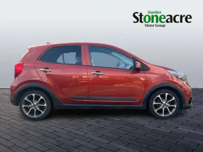 Second-hand Kia Picanto X-Line 67 CP (49 kW) 2022 Portocaliu Hatchback