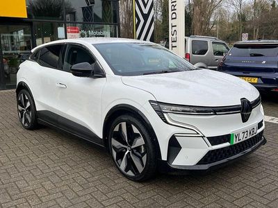 Used Renault Megane E-Tech Techno 159 kW (217 HP) 2024 Glacier white  Hatchback