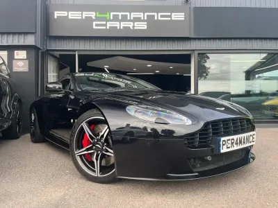 Usado Aston Martin V8 Vantage 430 CV (316 kW) 2017 Negro Coupe