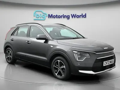 Second-hand Kia Niro 139 CP (102 kW) 2022 Gri SUV