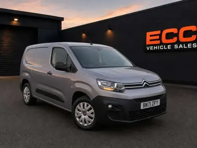 Used Citroën Berlingo 100 HP (73 kW) 2022 Grey MPV