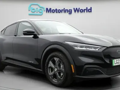 Used Ford Mustang Mach-E Standard Range 197 kW (269 HP) 2022 Black SUV