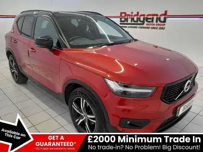 Used Volvo XC40 R-Design 163 HP (119 kW) 2019 Red SUV
