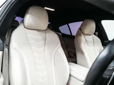 Begagnad BMW M850 Comfort Edition 530 HK (389 kW) 2019 Orange Sportkupé