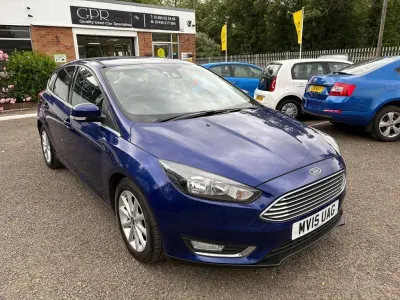 Used Ford Focus Titanium 115 HP (84 kW) 2015 Blue Hatchback