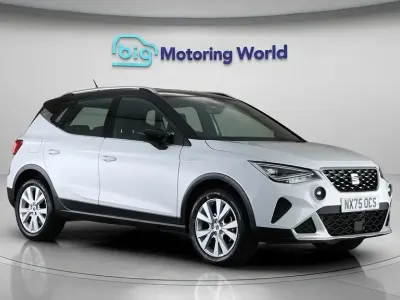 Używany Seat Arona Xperience 115 KM (84 kW) 2025 Biały SUV