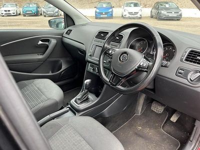 Begagnad VW Polo Edition 2017 Röd Halvkombi