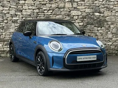 Used Mini Cooper Classic 134 HP (98 kW) 2022 Blue Hatchback